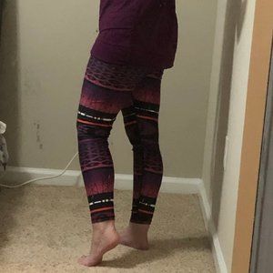 Welcome to Night Vale Leggings (L), sweatshirt (M)